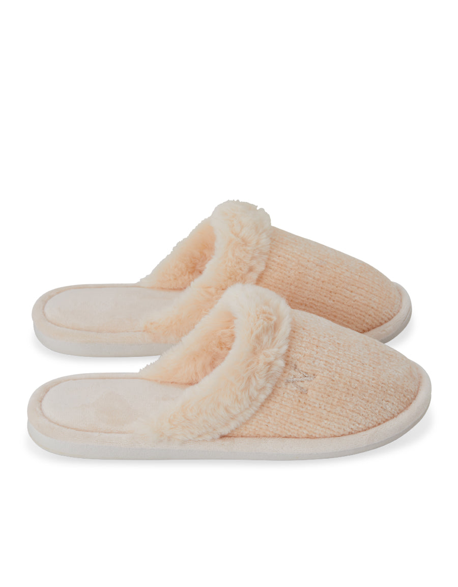 Closed Toe Slippers