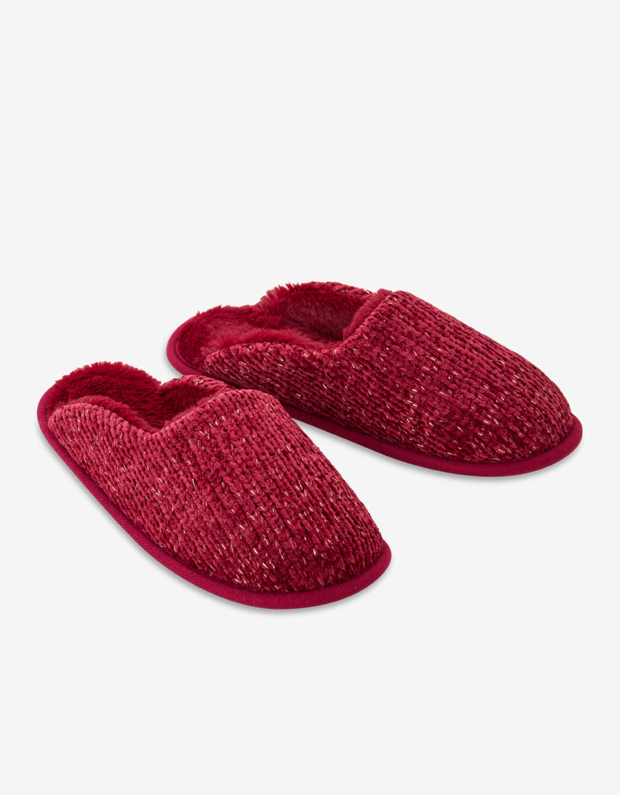 Close Toe Slippers