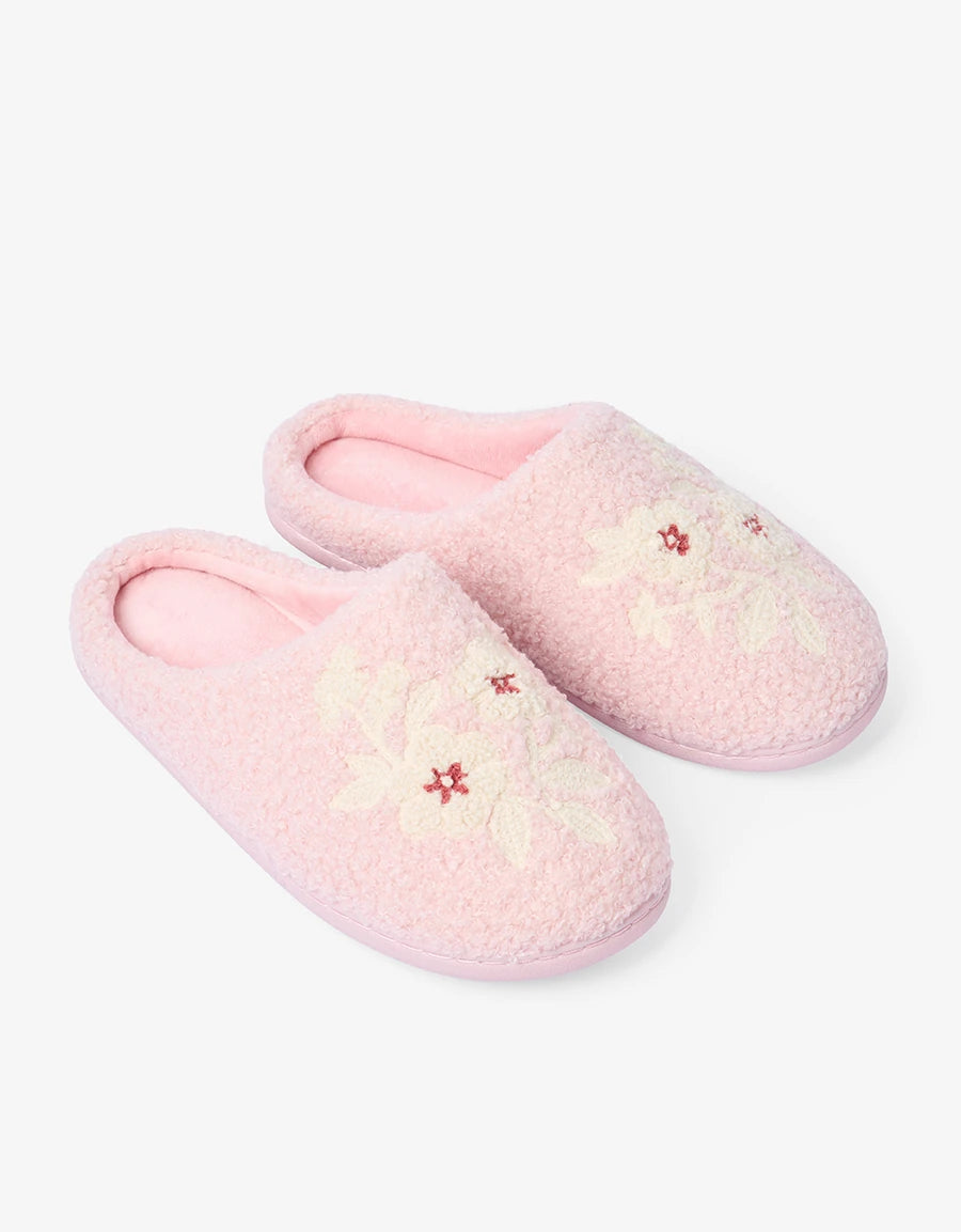 Floral Embroidered Closed-Toe Slipper