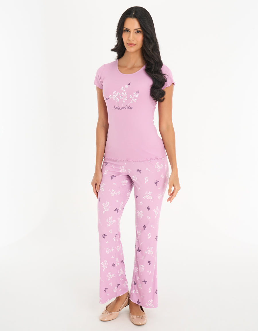 Ribbed Short Sleeve Tee and Pants Pajama Set in Lilac