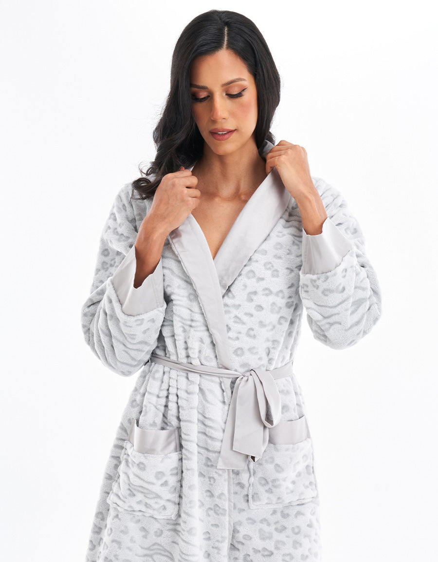 Short Robe