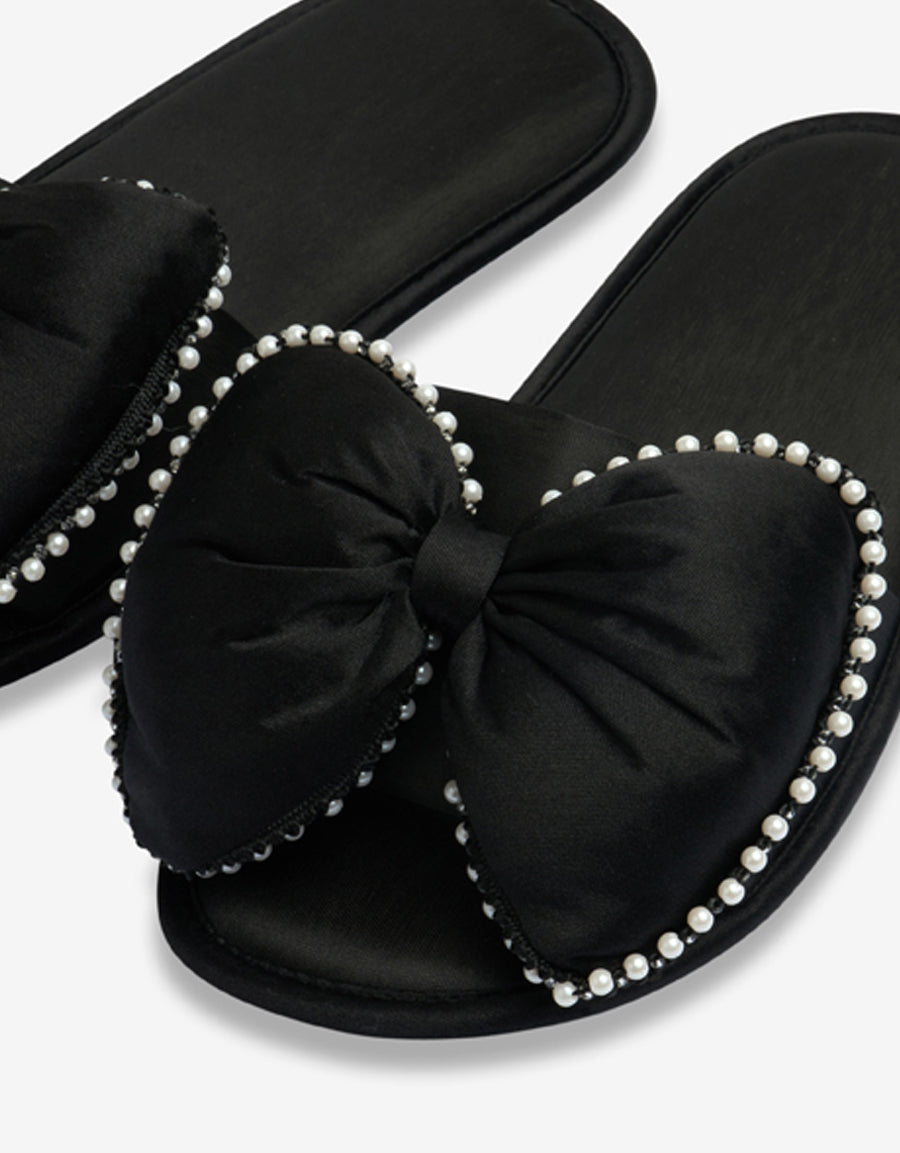 Slipper Open Toe Slippers in Black